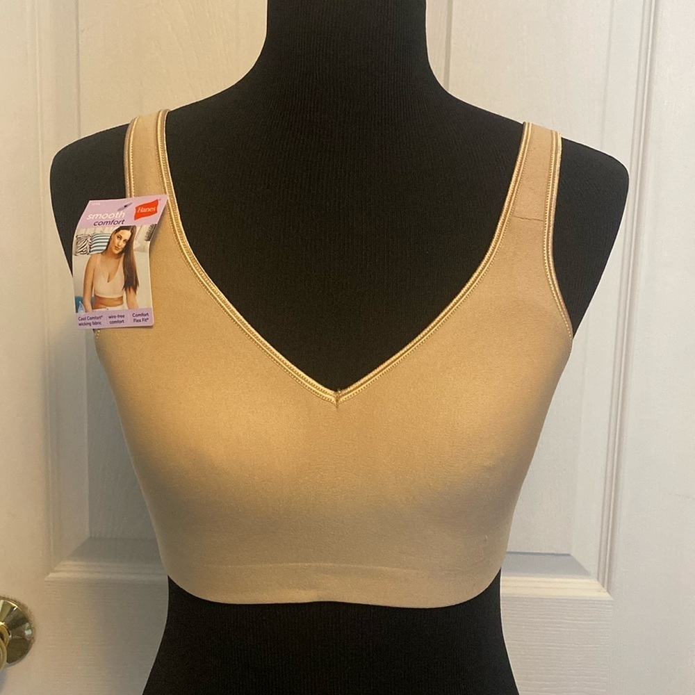 Hanes Tan Sz M Bra Smooth Cool Comfort Wicking Fabric Wire Free Flex Fit NWT